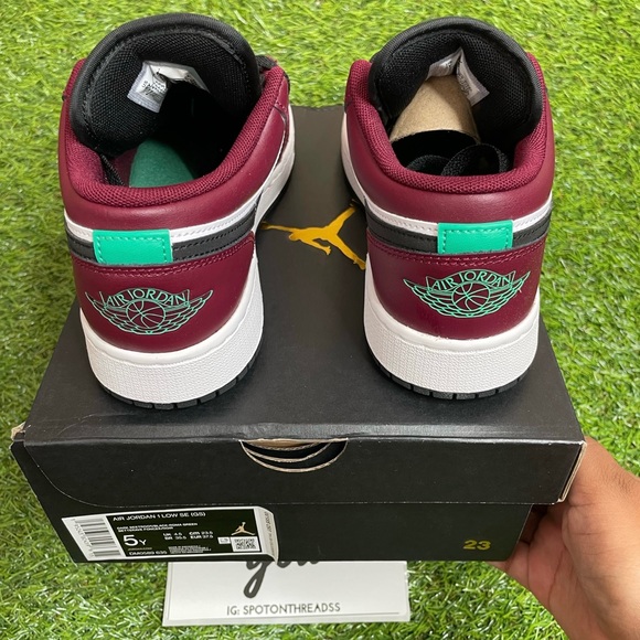 Air Jordan 1 low GS ‘Dark Beetroot ’ - Picture 4 of 5